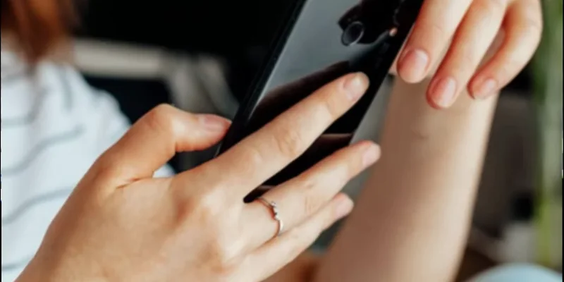 Publication sur Google, Facebook et Instagram depuis un smartphone
